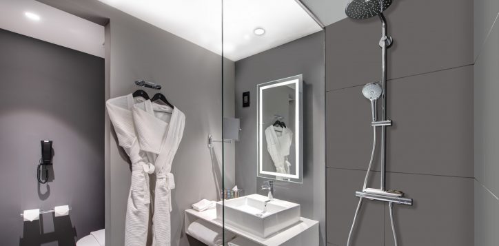bathroom-2-2